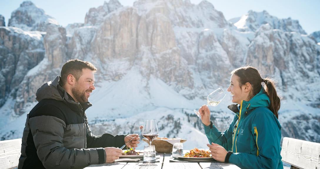 Mittagessen auf der Skihütte